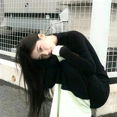 不可思议大灯泡